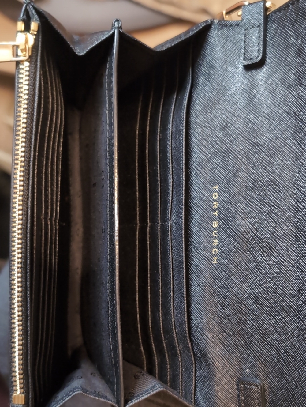 Tory Burch Black Crossbody with Gold Chain, Great Condition - Picture 3 of 4